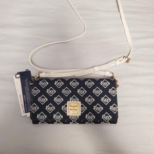 #458 NWT DOONEY & BOURKE RAYS CROSSBODY WRISTLET CLUTCH